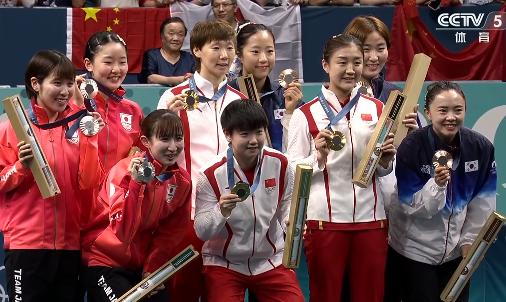 乒乓球女子团体赛日本队包揽金银