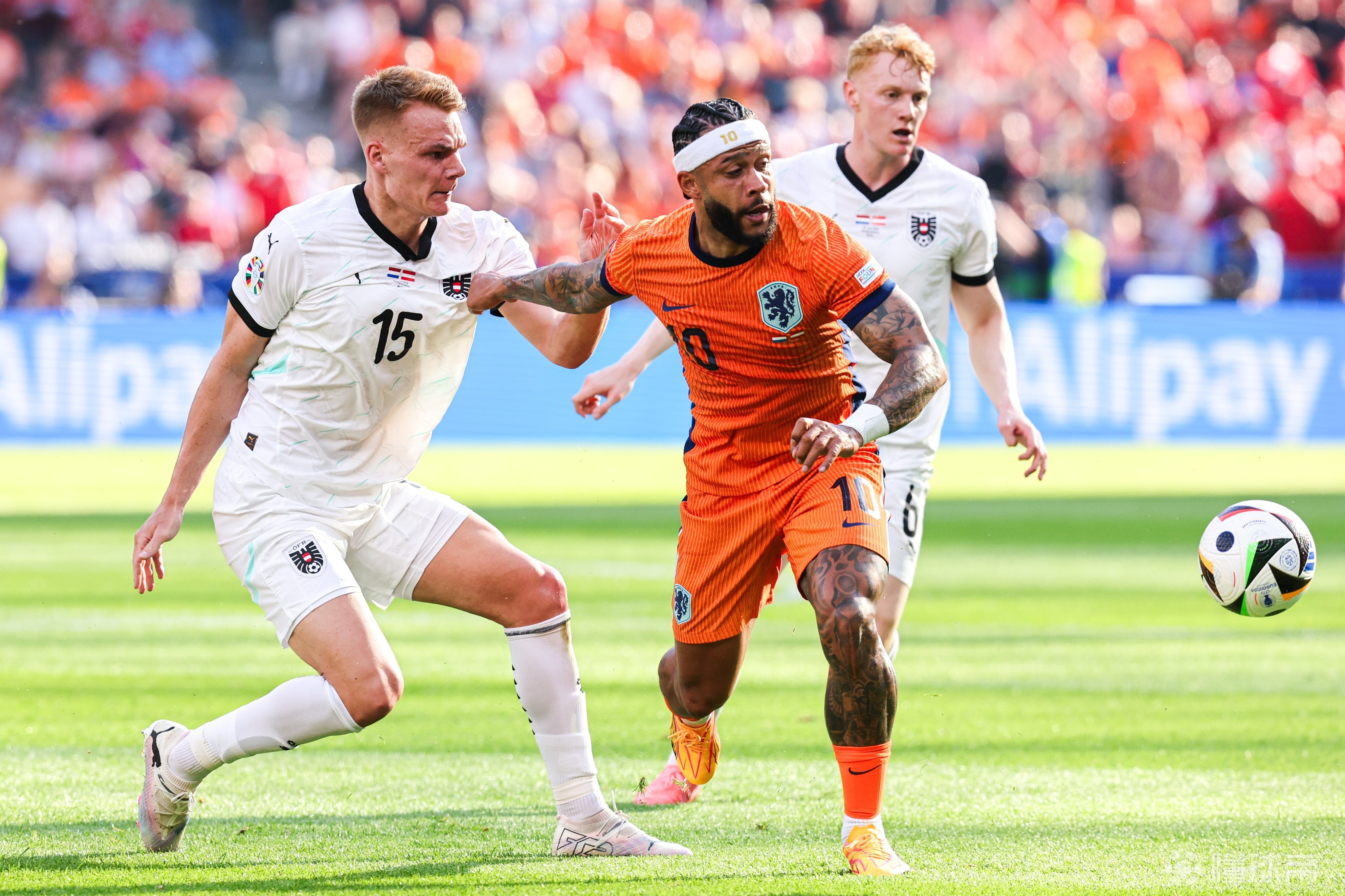 荷兰国家队在欧预赛中取得实质进展