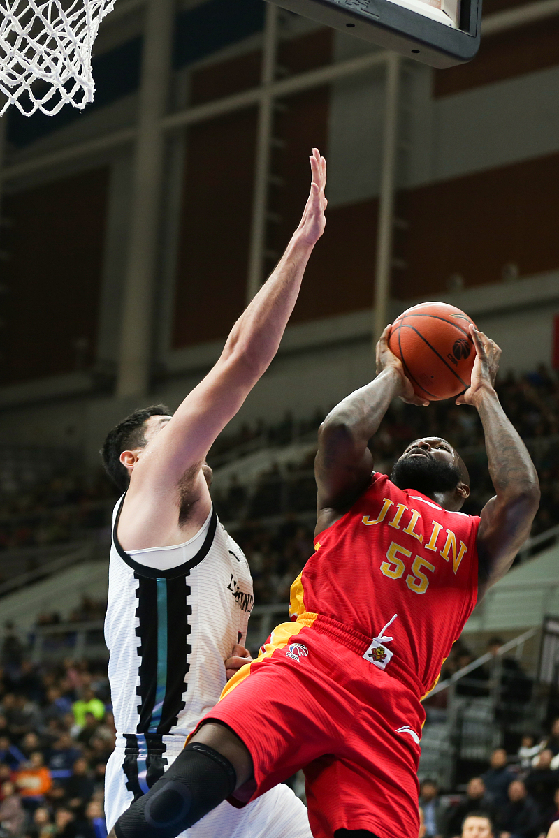 湖人战胜魔术，球队实力得到稳固巩固的简单介绍