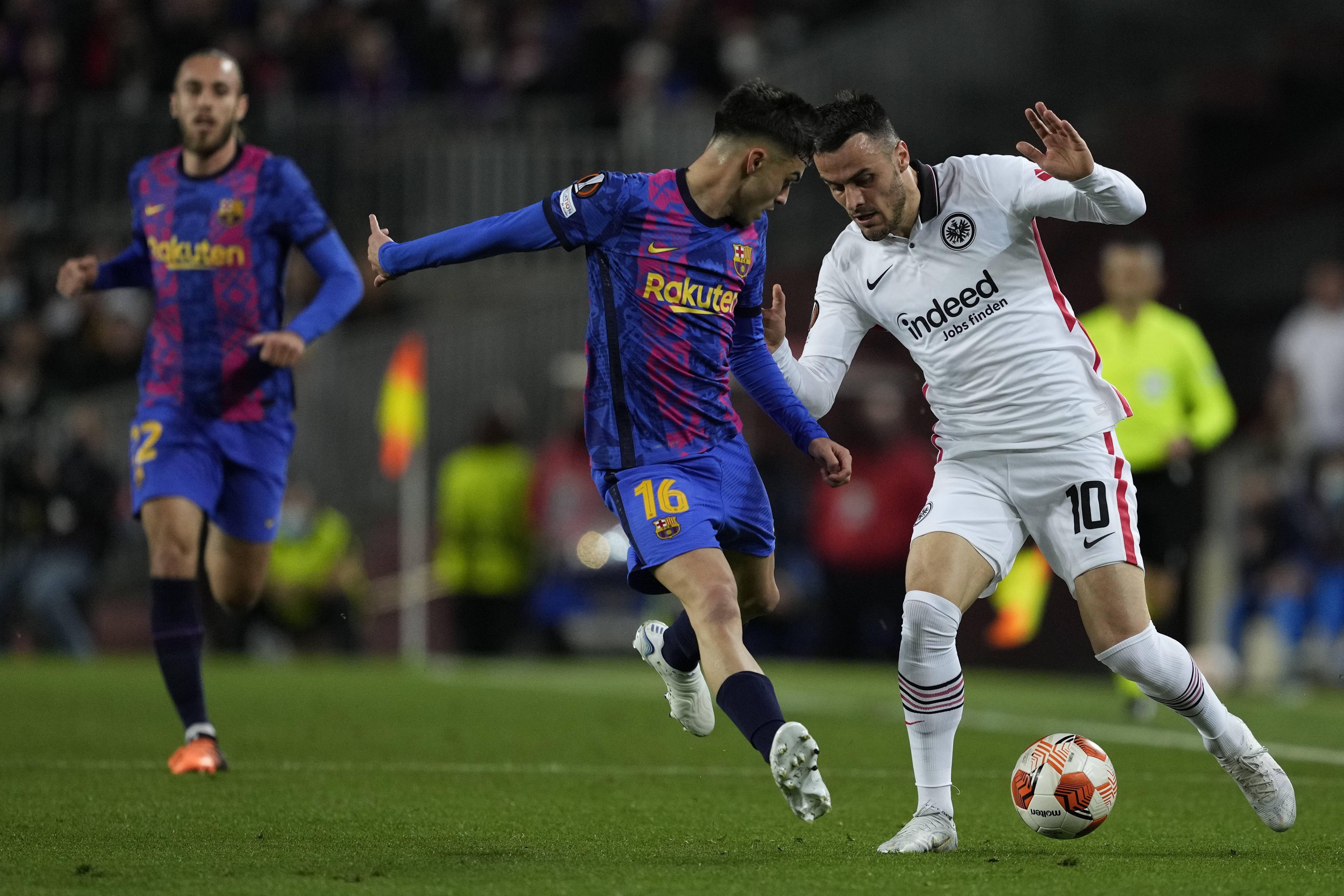 关于法兰克福客场取胜,联赛排名逐渐攀升的信息 关于法兰克福客场取胜,联赛排名逐渐攀升的信息