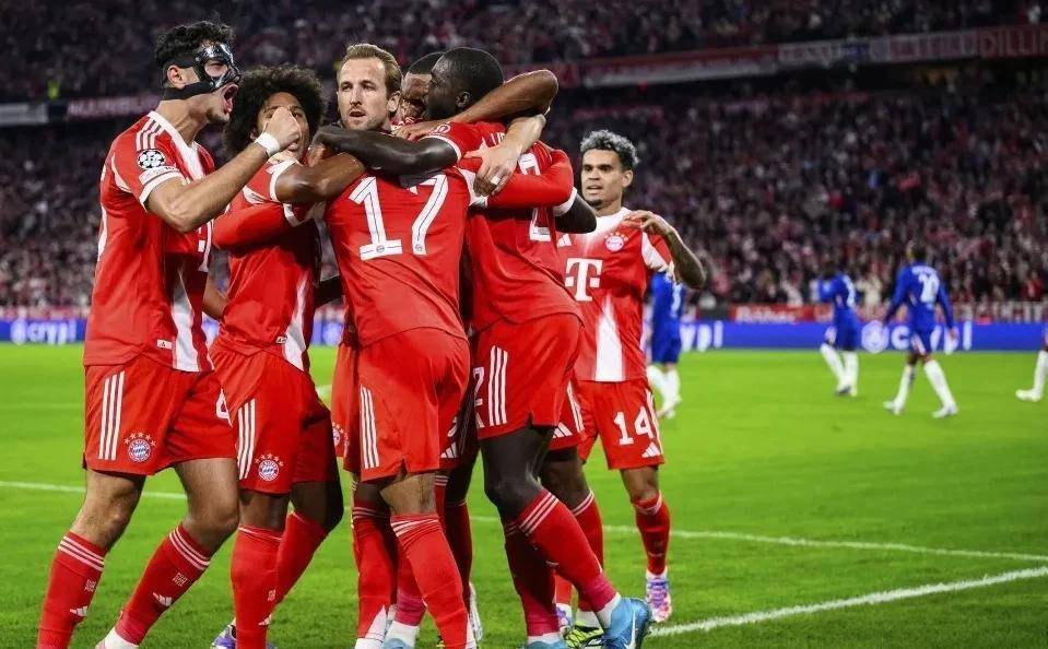 开云官网-包含利物浦险胜拜仁，德利赫特打破历史纪录的词条